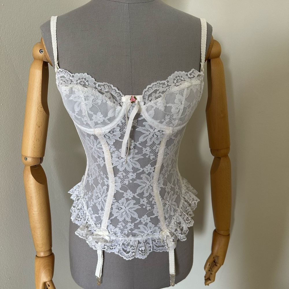 Vintage La Vie En Rose White Lace Bustier Corset 36B EUC